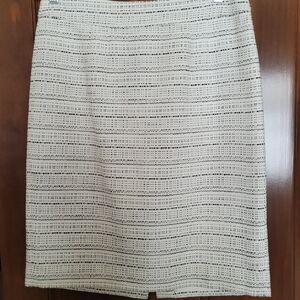 Banana Republic Black and Cream Pencil Skirt